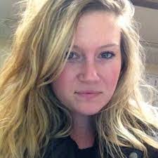 Eileen Searles's Instagram, Twitter & Facebook