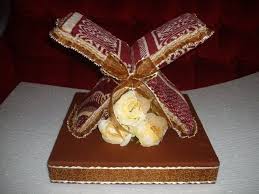 Gubah Sejadah Bentuk Rehal Crafts Diy And Crafts Cake