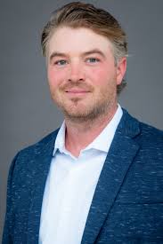 Brett Halstead's Instagram, Twitter & Facebook