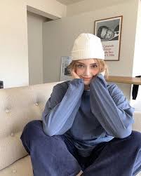 chuu chloe おしゃれまとめの人気アイデア pinterest pou 可愛い女の子 クロエ 男のおだんごヘア