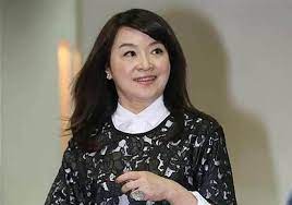 大家好我是小莓子，喜歡二次元勝過三次元，喜歡耍廢、看動漫和.耍廢。 時不時cosplay一下，偶而也會魔音傳腦練習唱歌，請大家多多死掉 (∩ ◕_▩ )⊃━☆ explosion。 A2vynq0dw7y 9m