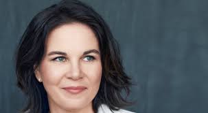 Dort befürchten die mitarbeiter durch die anstehenden klimaziele große verluste. 52 1 Prozent Kanzlerin Annalena Baerbock Geht In Dritte Amtszeit