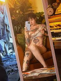 Annie Jay 🔞 on X: Fresh content goes out at midnight pacific time.  Finally finished the page revamp, and I dont think you want to miss this  set 🥵 Dont forget to