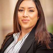 Carolina Cerna's Instagram, Twitter & Facebook