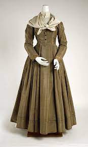 The victorian era was an interesting time for boys' and girls' fashion. Wikivictorian On Twitter Ensemble 1870 The Met In 2021 Historical Fashion 19th Century Fashion Victorian Fashion