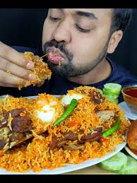 Alice Taylor Eats Curry