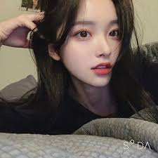 Nggak cuma menang fisik ya, hana juga punya skill tinggi di bidang perawatan diri dan merajut *heh, salah* maksudnya di dalam menciptakan kostum yang sangat detail. I Like It Jungkook Ulzzang Korean Girl Uzzlang Girl Cute Korean Girl