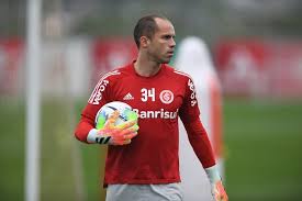 Dida, gilberto, paulão, juan(ernando), fabrício;willians, aránguiz, alex, d'ale e sasha; Abel Braga Esboca Escalacao Do Inter Para Encarar O Ceara Gzh