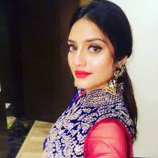 Nusrat jahan looks gorgeous in traditional wear in latest instagram pictures. 2 381 Likes 41 Comments Nusrat Jahan Nusratchirps On Instagram Sudden Click Haveagoodday Instapeople