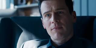 Matrix Resurrections, Jonathan Groff ricorda: "Interpretare l'agente Smith  ha sbloccato una rabbia gay dentro di me"