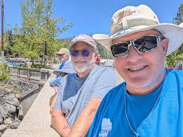 Guided Lake Tahoe tours with lunch and scenic views