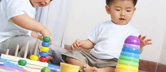 » avec les jeux pour garçons en ligne, c'est en jouant qu'on s'améliore ! Quels Jouets Pour Les Enfants De 1 A 3 Ans