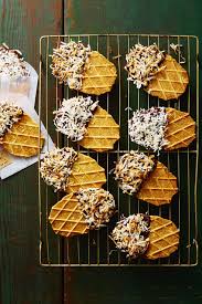 Desserts taste better when you're sharing them, right? 75 Easy Summer Desserts Best No Bake Summer Treats