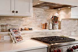 There are many reasons kitchen remodelers are drawn to natural stone. Kitchen Ivory White Travertine Backsplash Ideas For Modern Kitchen With Contempora Backsplash For White Cabinets Kitchen Backsplash Designs Kitchen Backsplash