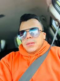 Empresario Takeshi Mukai entrega a través de su fundación múltiples ayudas  sociales Por: Jesús Carrasco. DAJABÓN, República Dominicana.- El empresario  Takeshi Mukai entregó la tarde de ayer múltiples ayudas sociales a través