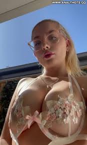 Mysterygothbabe Hot Influencer Material Straight Xxx Sex Hot Moms Porn -  Beautiful Influencers Gone Wild