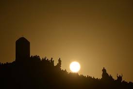 Kisah nabi adam as kali ini akan menceritakan dengan lengkap bagaimana sejarah penciptaan nabi adam as dan perjalanan hidupnya hingga wafat. Kisah Nabi Adam As Peletak Peradaban Di Bumi 1 Republika Online