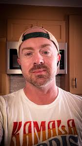 This is by far my favorite poem by Laura Ding. Be kind to yourself today.,  #poetry #spokenword #poem #poetrycommunity #igpoetry  #lauradingedwardspoetry #kamalaharris