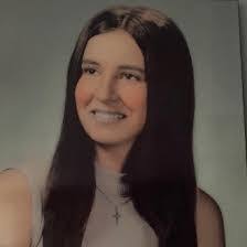 Della Reed's Instagram, Twitter & Facebook