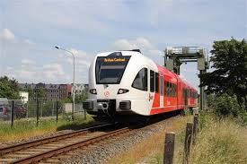 Een trein loopt vertraging op. Treinverkeersleider Ziek Tijdelijk Geen Treinen Tussen Arnhem En Utrecht Ronv Media