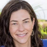 Julie Holzhauer's Instagram, Twitter & Facebook