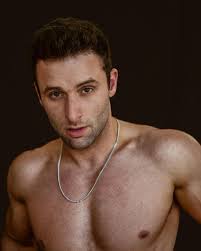 Max on X: 🚨| Streamer, Austin Show, has followed a trans porn account and Ellie  Goulding on X (formerly Twitter) t.coOM7M5GcqjE  X