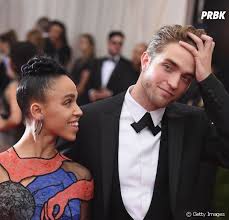 The official facebook page of fka twigs. Robert Pattinson E Fka Twigs Separados Boatos Inventados Pela Imprensa Americana Sao Falsos Purebreak