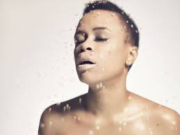 RECENZE: Tonya Graves miluje blues skoro až mateřskou láskou