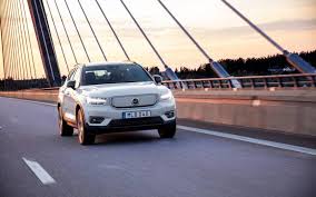 As previously stated these are my opinions based on where i live etc and things may be different for other people. Comparison Volvo Xc40 Recharge Ev 2021 Vs Peugeot 3008 Gt Line Premium 2019 Suv Drive
