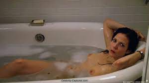 Mary-Louise Parker nude in a bathtub scenes from Weeds