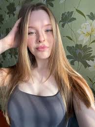 Hi, everybody! I'm Layla, 28 years old. I want to find a man who will love  me)