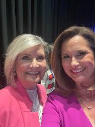 A truly special event today at Prince George's Community College. It was a  “Salute to female TV Broadcasting excellence, past and present.” We had a  group of outstanding ladies including Maureen Bunyan,