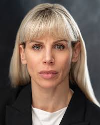 New headshots. Some very different character looks. Thanks  @headshotsbymattjones for a great shoot and my agent @greenroompm for  helping me select the shots #actorheadshots #actress #daniellescott