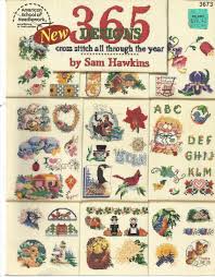 With a unique knitting stitch for every day of the year, this clever calendar design makes a valuable addition to every knitter's pattern collection. 365 Crochet Stitches A Year Crochet For Beginners