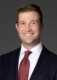 Robert Uhl's Instagram, Twitter & Facebook