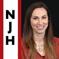 Lori Comstock's Instagram, Twitter & Facebook