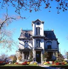 A Historic Mansion Now Used By A Business In Downtown Lexington Ky Historic Mansion Mansions Victorian Homes