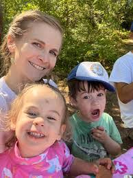 Alicia Whetstone's Instagram, Twitter & Facebook