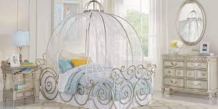 My husband and i are trying to furnish it. Disney Princess Silver 6 Pc Twin Carriage Bedroom Rooms To Go