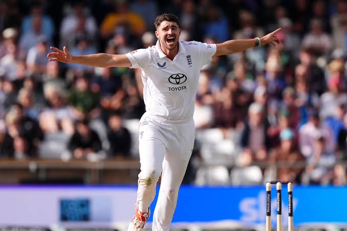 Ollie Robinson Shines Again As England Take Charge Against Pakistan