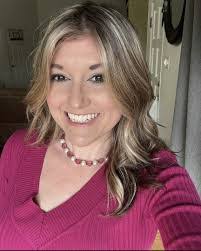 Carrie Rapp's Instagram, Twitter & Facebook