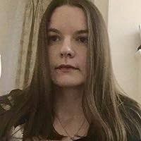 The Woman in Cabin 10 (Lo Blacklock, #1) by Ruth Ware