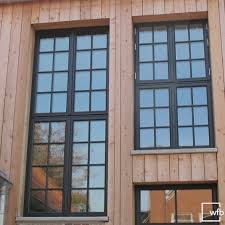 Sprossenfenster Im Industrial Look Sprossenfenster Fenster Und Turen Industrie Fenster