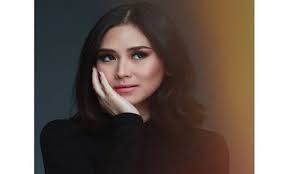 hɛˈɾɔnɪmo ɡwɪdɪtˈtʃeli, born july 25, 1988) is a filipino singer and actor. Sarah Geronimo Viral Duet W Dad Delfin Touches Netizens Hearts Video