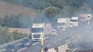 Nell'incidente è rimasta coinvolta una. Firenze Maxi Incidente Sull Autostrada A1 9 Auto Coinvolte Cronaca Lanazione It