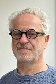 Travis Henley's Instagram, Twitter & Facebook