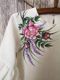 Will be sharing more designs in my next videos.hope you enjoy watching this video. White Linen Dress For Girl White Rustic Dress White Flower Girl Dress Rustic Dress For Girl Ruffled Rustic Dress White Occasion Dress In 2021 Fabric Painting On Clothes Fabric Paint