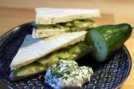 Englisches Gurkensandwich Klassisches Rezept Moderne Variante Rezepte Gurkensandwiches Lebensmittel Essen