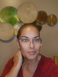 Heidi Rios🇵🇷💯🇵🇷 (@suitlady_2000)