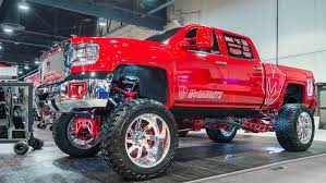 Lift kits are suspension modifications that increase the space between the tires of your truck and its body. 7 Impressive Features Of The 2021 Gmc Sierra 1500 Airport Chevrolet Buick Gmc Blog